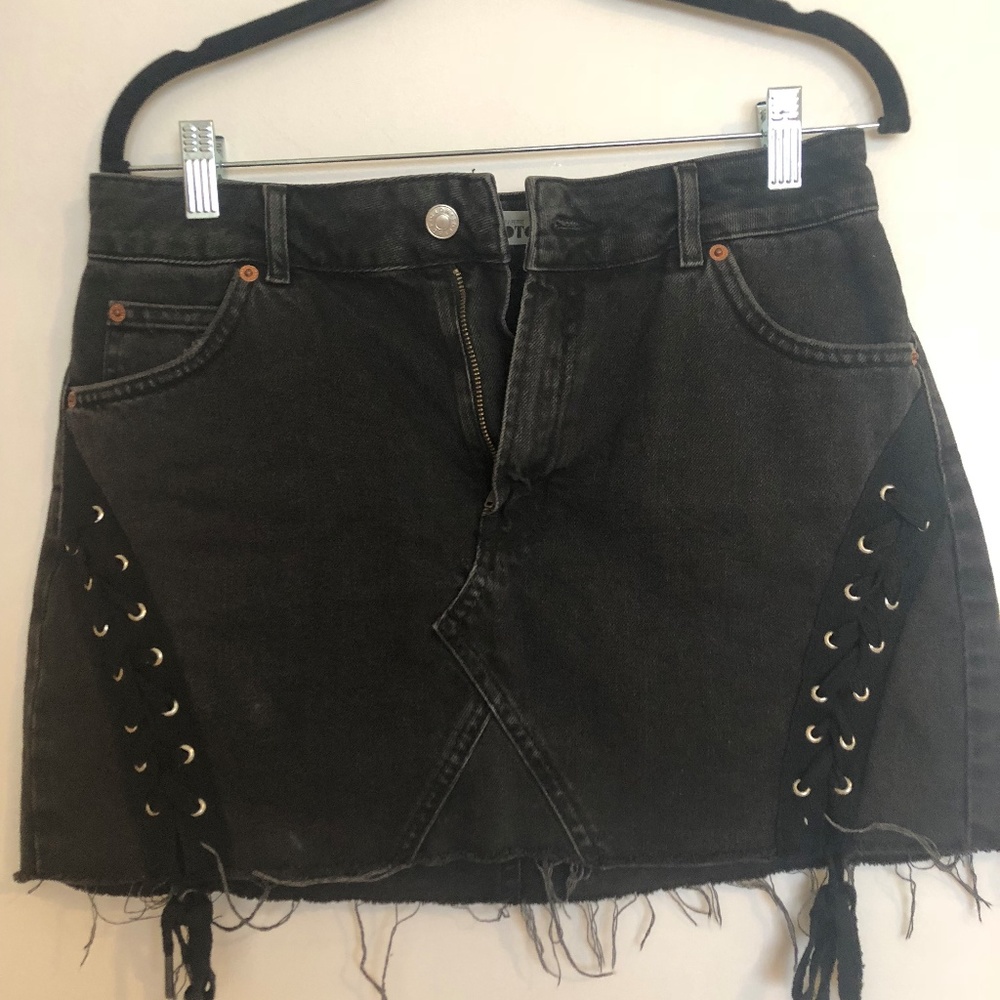 Black distressed Topshop Moto Skirt